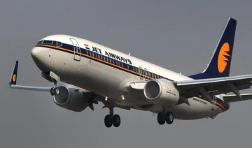 #BFF: जेट एयरवेज लेकर आई “बेस्ट फेयर्स फॉरएवर” ऑफर, सिर्फ 990 रुपए कर सकेंगे हवाई यात्रा- India TV Paisa
