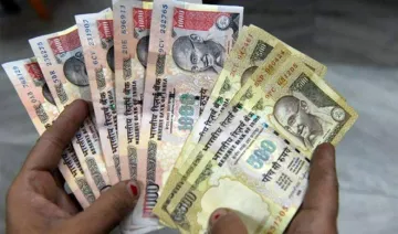 खुशखबरी! 2005 से पहले छपे 500 और 1000 के नोट को भी कर सकेंगे बैंक में जमा, RBI ने किया साफ- India TV Paisa