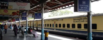 #RailBudget: दिल्‍ली-हावड़ा, मुंबई मार्ग पर ट्रेनों की गति बढ़ाने के लिए बजट में हो सकती है बाड़बंदी की घोषणा- India TV Paisa