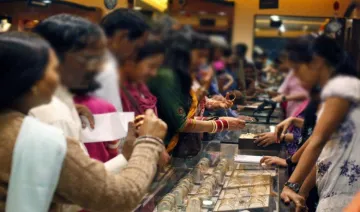 नोटबंदी: सिर्फ 48 घंटों में बिका 4,000 किलो सोना, आठ नवंबर को लोगों ने की सबसे ज्यादा खरीदारी- India TV Paisa