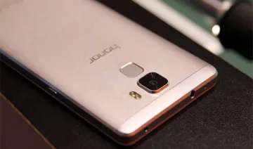 Huawei ने लॉन्‍च किया Honor V9 स्मार्टफोन, 6GB रैम और डुअल रियर कैमरे से है लैस- India TV Paisa