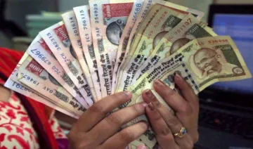 500 व 1000 रुपए के पुराने नोट अपने पास रखना होगा अपराध, देना होगा 10,000 रुपए का न्‍यूनतम जुर्माना- India TV Paisa
