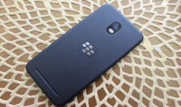 4GB रैम और 3,000mAh की बैटरी के साथ लॉन्च हुआ BlackBerry Aurora, कीमत सिर्फ 17,500 रुपए- India TV Paisa