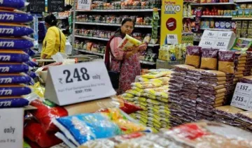 खुदरा (CPI) मुद्रास्फीति फरवरी में बढ़कर 3.65 प्रतिशत हुई, खाद्य और ईंधन कीमतों में वृद्धि का हुआ असर- India TV Paisa