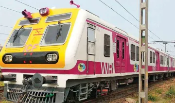 पटरी पर दौड़ने लगी देश की पहली मेक इन इंडिया ट्रेन मेधा, ये हैं बड़ी खासियत- India TV Paisa