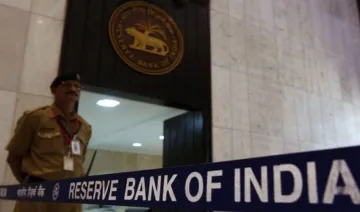 आरबीआई ने बैंकों को रीयल एस्टेट, बुनियादी ढांचा निवेश ट्रस्ट में निवेश की दी अनुमति- India TV Paisa
