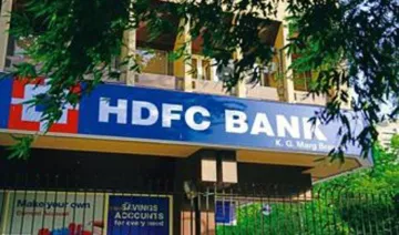 3 महीने में HDFC बैंक ने की 6,000 कर्मचारियों की छंटनी, डिजिटलाइजेशन पर है पूरा ध्‍यान- India TV Paisa