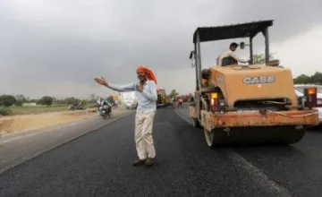 2016-17 में हुआ रिकॉर्ड 8,231 किलोमीटर राजमार्ग का निर्माण, परियोजनाओं में और तेजी लाने की जरूरत- India TV Paisa