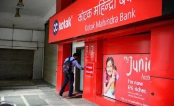 कोटक महिंद्रा बैंक का मुनाफा चौथी तिमाही में 40% बढ़ा, लक्ष्‍मी विलास बैंक के लाभ में 6% उछाल- India TV Paisa