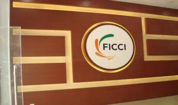 FICCI: अवैध कारोबार से निपटने के लिए चाहिए राष्ट्रीय एजेंसी, देश को हुआ 39 हजार करोड़ का नुकसान- India TV Paisa