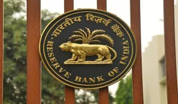 नोटबंदी से जुड़ी समस्याओं की शिकायत पर बैंक ओम्बुड्समैन नहीं करेगा विचार, RBI ने नहीं बताया कितने लोगों ने की कंप्‍लेन- India TV Paisa