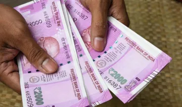 500, 2000 रुपए के नोटों के कागज आयात का ब्योरा देने से RBI प्रेस का इनकार, कहा &#8211; देश की संप्रभुता होगी प्रभावित- India TV Paisa