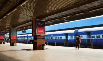 किसी भी बैंक के कार्ड से करवाइए रेल टिकट की बुकिंग, IRCTC ने कहा किसी बैंक के कार्ड पर नहीं लगाई रोक- India TV Paisa