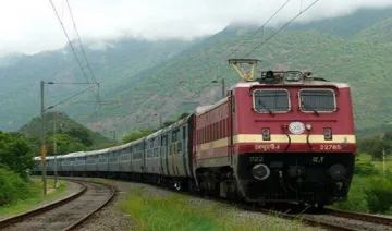 15 जून से धनबाद-चंद्रपुर रूट पर नहीं चलेगी कोई रेलगाड़ी, रेलवे ने ऑपरेशन बंद करने का लिया निर्णय- India TV Paisa