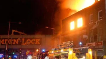 London Fire damage caused many parts of Camden lock market- India TV Hindi