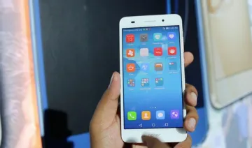 Huawei ने भारत में लॉन्‍च किया नया स्‍मार्टफोन Honor Holly 3+, 12999 रुपए- India TV Paisa