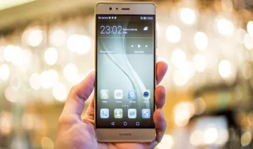 Huawei बढ़ाएगी अपने ऑनलाइन बिकने वाले स्‍मार्टफोन के दाम, ऑफलाइन कीमत नहीं होगी प्रभावित- India TV Paisa