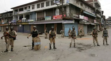 kashmir-curfew- India TV Hindi