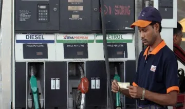 जुलाई में पेट्रोल हुआ 1.21 रुपए प्रति लीटर महंगा, डीजल के दाम में भी हुई 1.62 रुपए की वृद्धि- India TV Paisa