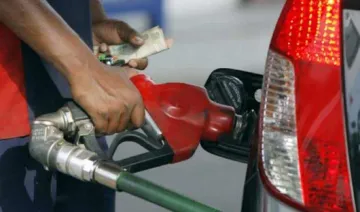 आम लोगों को सस्‍ते दामों पर मिलें पेट्रोलियम उत्‍पाद, सरकार कर रही है इसके लिए ये प्रयास- India TV Paisa