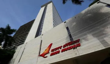 नगदी संकट से जूझ रही एयर इंडिया मुंबई में बेचेगी अपने 41 फ्लैट, जारी किया पब्लिक नोटिस- India TV Paisa