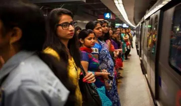 DMRC की ब्‍लू लाईन के सभी मेट्रो स्‍टेशन पर मिलेगी मुफ्त वाईफाई सुविधा, ऐसे उठा सकते हैं आप फायदा- India TV Paisa