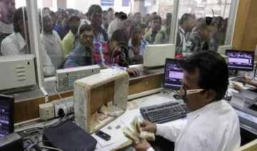 50 प्रतिशत ट्रेन टिकट अभी भी खरीदे जाते हैं कैश में, डिजिटल भुगतान में सुधार की है जरूरत- India TV Paisa
