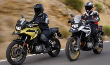 BMW ने उठाया इन दो लक्‍जरी मोटरसाइकिलों से पर्दा, फीचर कर देंगे हैरान- India TV Paisa