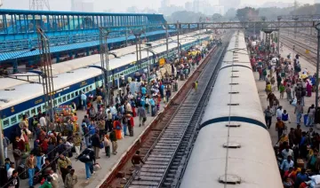 48 ट्रेनों से सफर के लिए यात्रियों को चुकाना पड़ेगा ज्यादा किराया, रेलवे ने अपग्रेड करके सुपरफास्ट किया- India TV Paisa