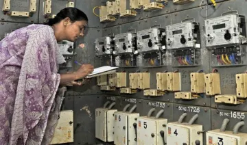 मोबाइल नंबर की तरह बदल सकेंगे बिजली का कनेक्शन, सरकार बिजली कानून में करेगी संशोधन- India TV Paisa