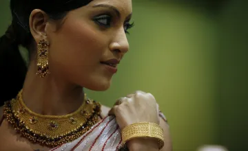 Gems and Jewelry - India TV Paisa