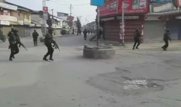 Jammu-and-Kashmir-4-policemen-killed-several-injured-in-IED-blast-in-Sopore- India TV Hindi