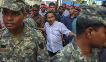 Maldivian president Yameen Abdul Gayoom, center, surrounded by his body guards | AP Photo- India TV Hindi