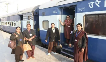 Indian Railway deploys all women staff on Allahabad...- India TV Hindi