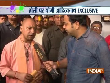 Exclusive-UP-CM-Yogi-Adityanath-says-Holi-symbolizes-nationalism-for-me- India TV Hindi