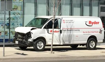 9 people dead after van driven into crowd of pedestrians in Toronto- India TV Hindi