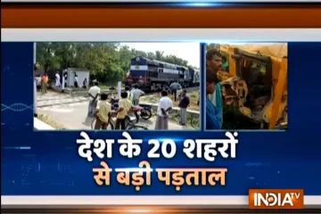 India TV Reality Check: Kushinagar tragedy highlights safety negligence at unmanned railway crossing- India TV Hindi