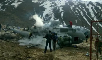IAF Mi-17 helicopter crashes during landing near Kedarnath Temple- India TV Hindi