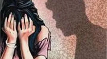 Girl molested in Covid Care Centre- India TV Hindi