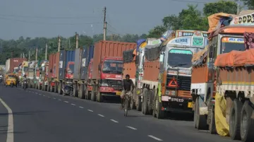<p>truck</p>- India TV Paisa