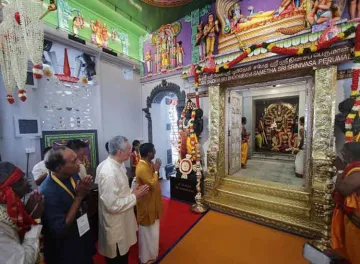 <p>164 year old Hindu temple</p>- India TV Hindi