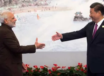 <p>informal meeting between PM Narendra Modi and Xi...- India TV Hindi