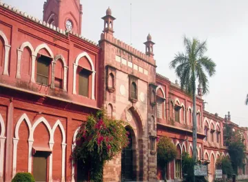 <p>aligarh muslim university</p>- India TV Hindi