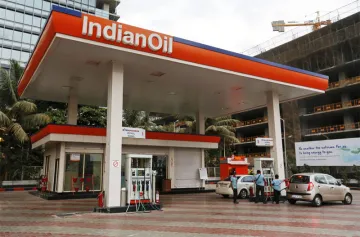 Indian Oil corrects its earlier price for petrol and Diesel - India TV Paisa