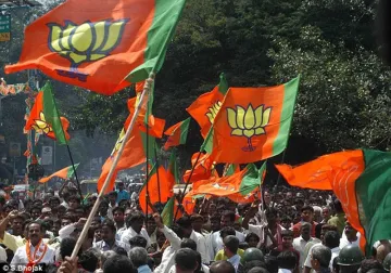 Sensex rose to 15 week high on Karnataka election results outcome- India TV Paisa