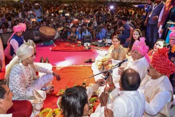 Tej Pratap-Aishwarya Wedding: CM Nitish Kumar Attends function- India TV Hindi