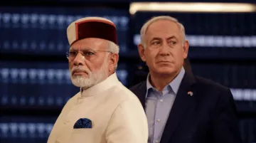 Israel PM Benjamin Netanyahu briefs PM Narendra Modi on Iran's clandestine nuclear program | AP- India TV Hindi