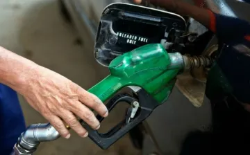 Petrol and Diesel price rose for 10th day on Wednesday- India TV Paisa