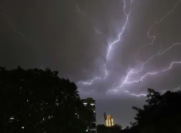 <p>thunderstorm</p>- India TV Hindi