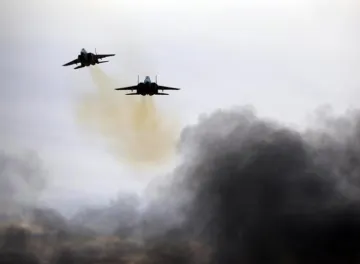 <p>Israel attacks air strikes on Hamas hideout in Gaza</p>- India TV Hindi